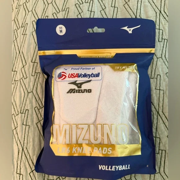 Mizuno Volleyball knee pads- new in package - Picture 1 of 5
